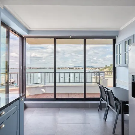 Апартаменты 3bd Paradise With A Stunning View With Parking By Flat Mаnаger